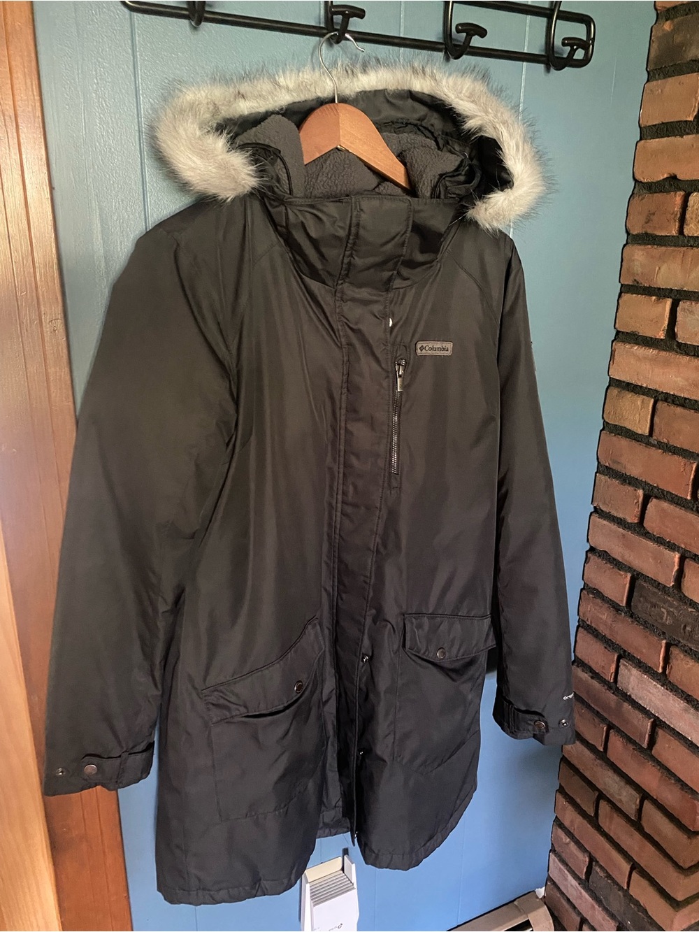 Columbia Women's Black Parka with Faux Fur-Trim Hood